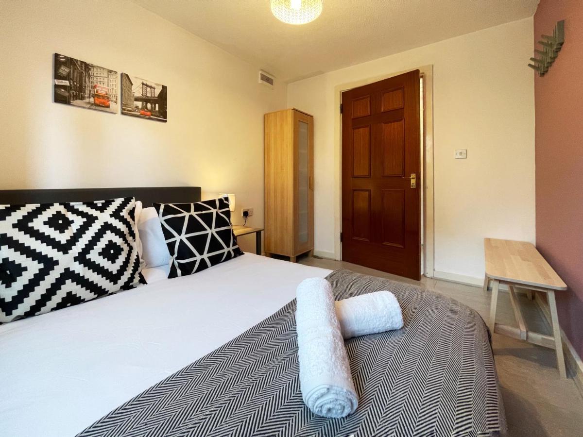 Jessica'S Place At Whitechapel Londra Exterior foto